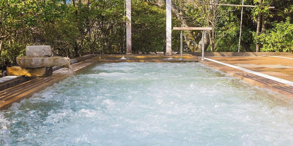 おごと温泉の湯