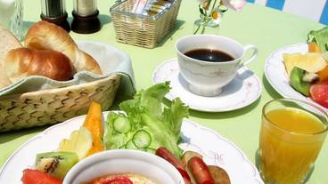 食事・飲み物 / 3