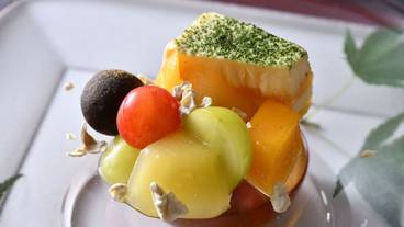 旅館のお食事処 / 29