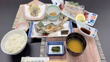 食事・飲み物 / 10