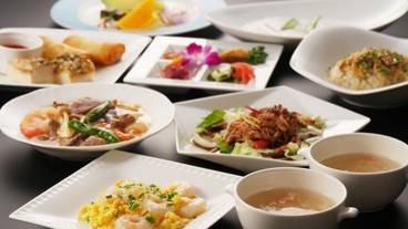 食事・飲み物 / 3