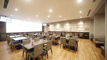 朝食スペース / 12