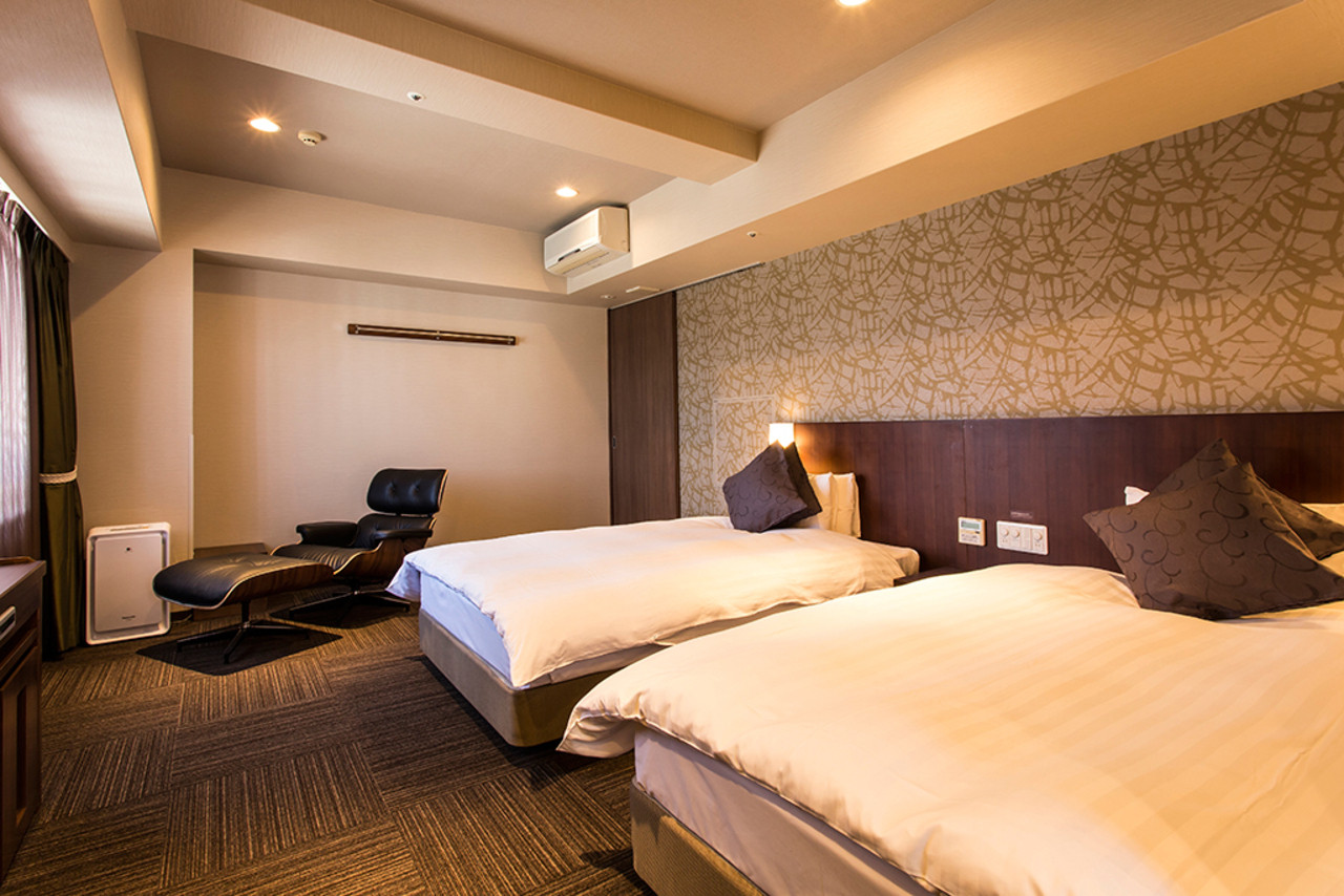 4.シモンズベッドで快眠1837167