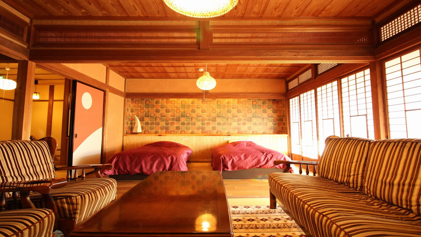 大正ロマンを感じる文化財宿で、松葉ガニ2.5杯分をたっぷり独り占め♪3910383