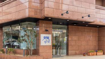 施設の入り口 / 4