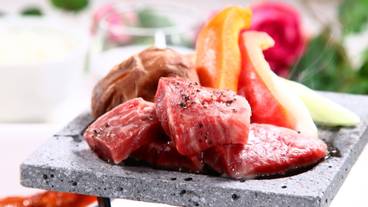 サーロインの熔岩焼き / 2