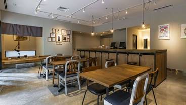 ロビーラウンジ / 8