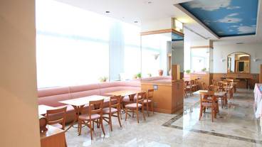 朝食スペース / 5