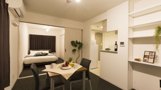 デラックス アパートメント