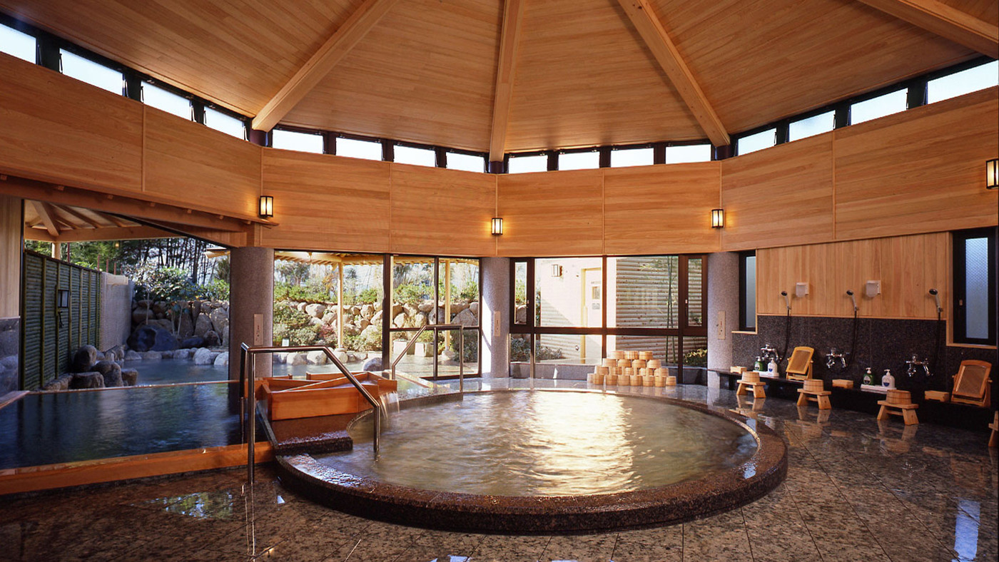 湯治の宿に併設された陶芸工房でリフレッシュ3557399