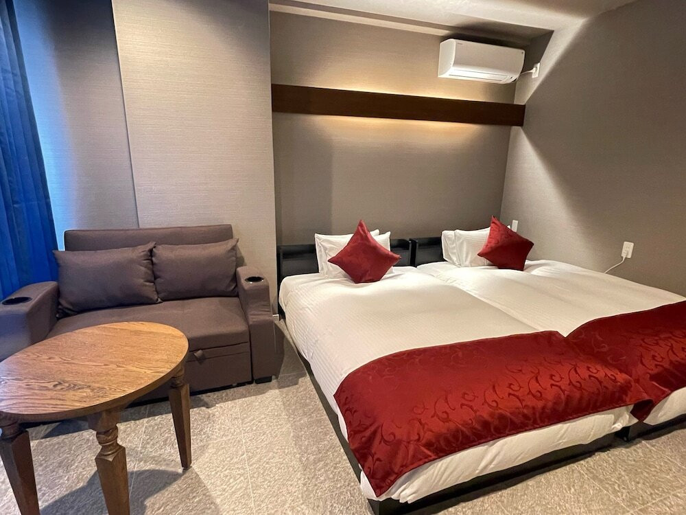 サウナや岩盤浴付きのお部屋でデトックスステイ4005650