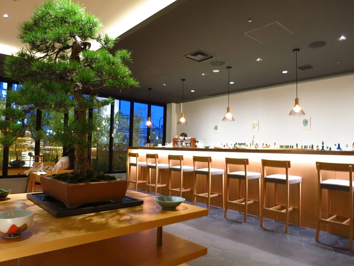 「カンラ・ラウンジ」 内観 139655147 