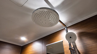 [禁煙] ツインルーム 大人最大2名(朝食ビュッフェ + 博多水炊き付き)