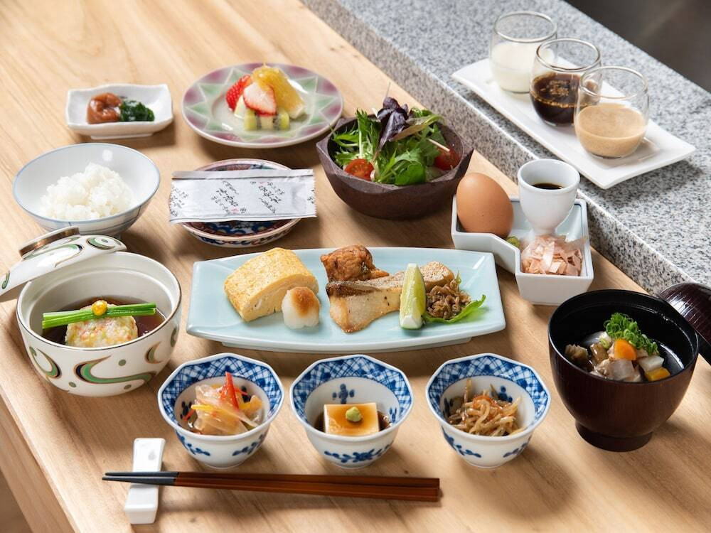 朝食