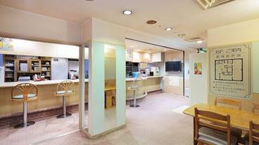 朝食スペース / 8