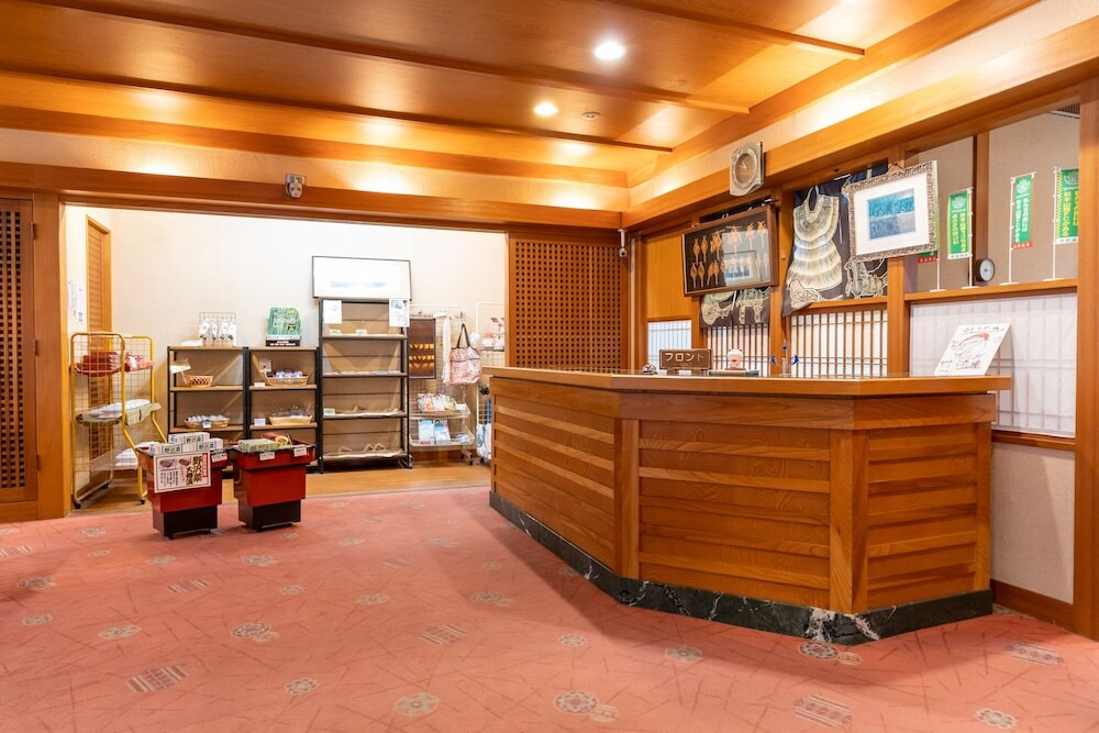 ロビーラウンジ