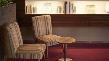 ロビーラウンジ / 8