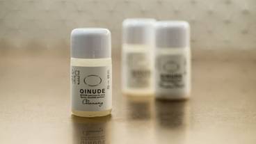 スキンケアアメニティ一例 / 12