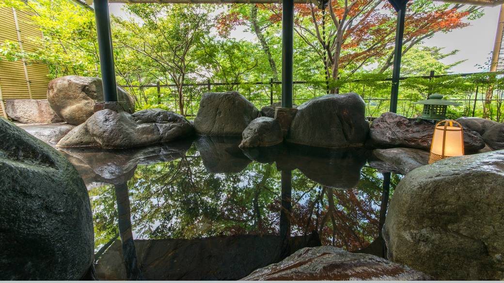風が気持ちいい露天風呂 / 2