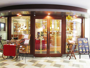 「ブーランジェリー ブルディガラ 大阪店」外観 996791 ハービスPLAZAのB2F