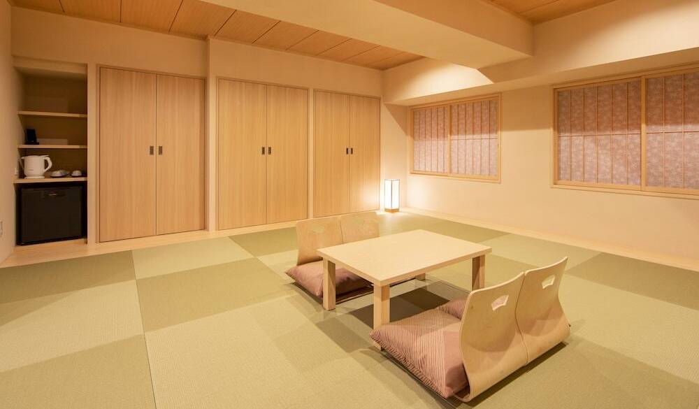 客室 / 2