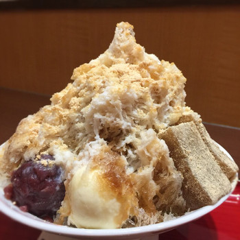 「茶寮　有里」料理 1221421 黒蜜ミルクきな粉  920円