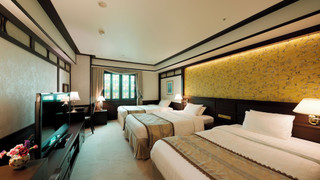 浪漫ツイン3名利用(セミダブルベッド2台＋エキストラベッド1台) 禁煙