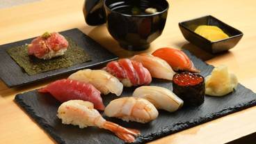 食事・飲み物 / 3