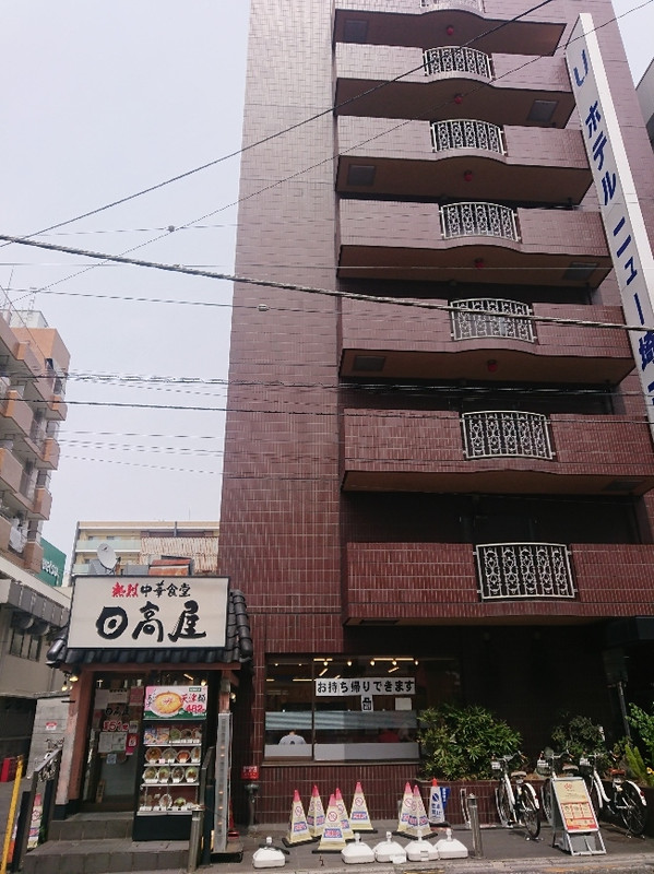 ホテルの駅寄りに、ラーメン屋さんが入っています。安くて美味し