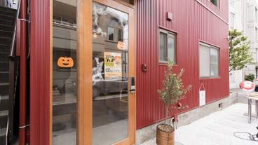 施設の入り口 / 12