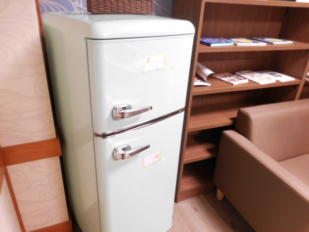 ラウンジ（ハーゲンダッツ入ってました）