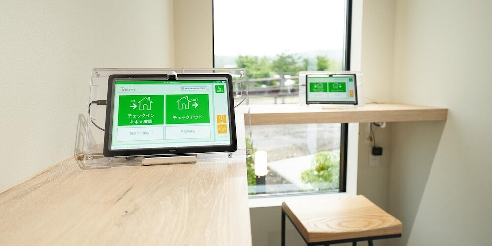 チェックイン用タブレット