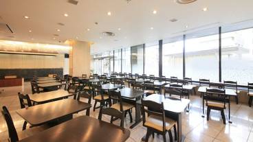 ロビーラウンジ / 3