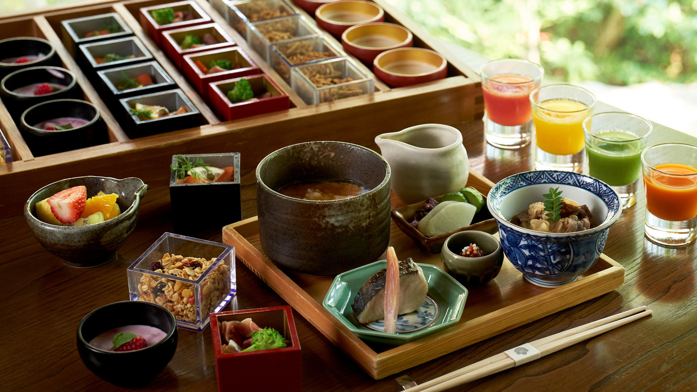 和とモダンが融合するラグジュアリーホテルでこだわりの朝食を3493030