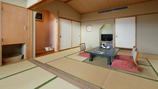 【露天風呂付客室】河口湖ビュー禁煙 和室10畳 ＋ 広縁