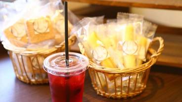 食事・飲み物 / 1