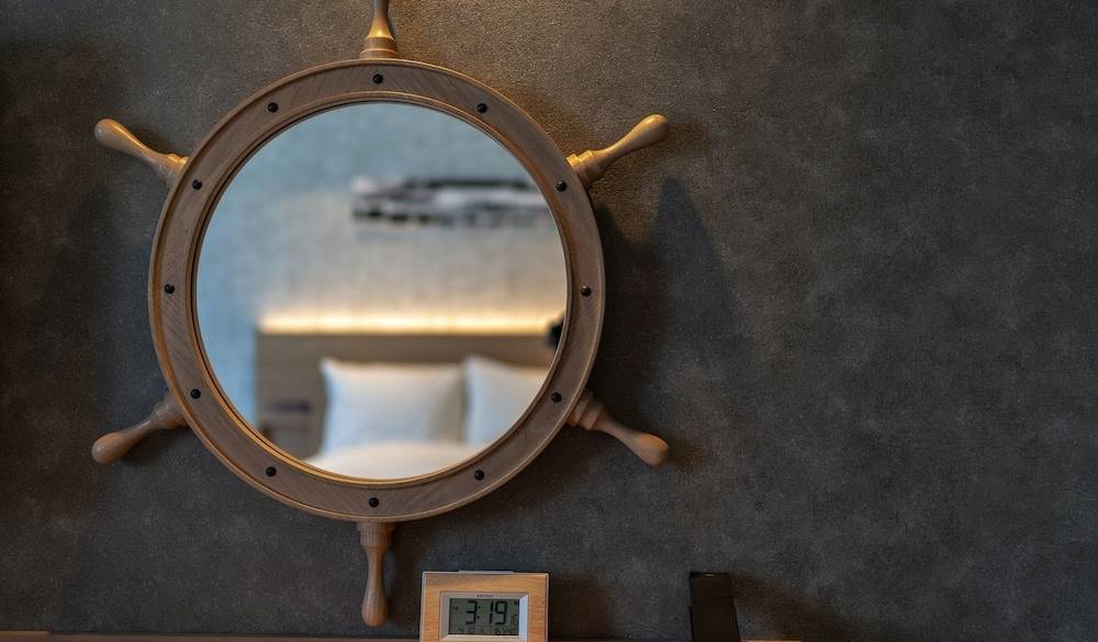 客室のルームミラー / 1