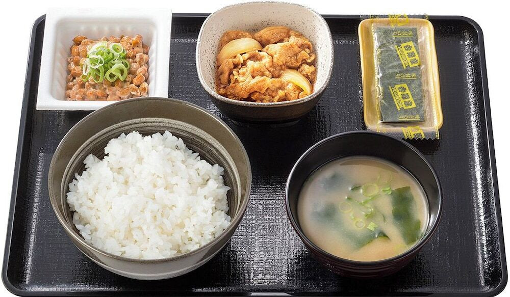 朝食
