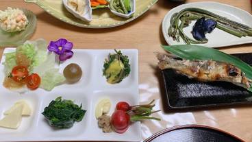 食事・飲み物 / 5