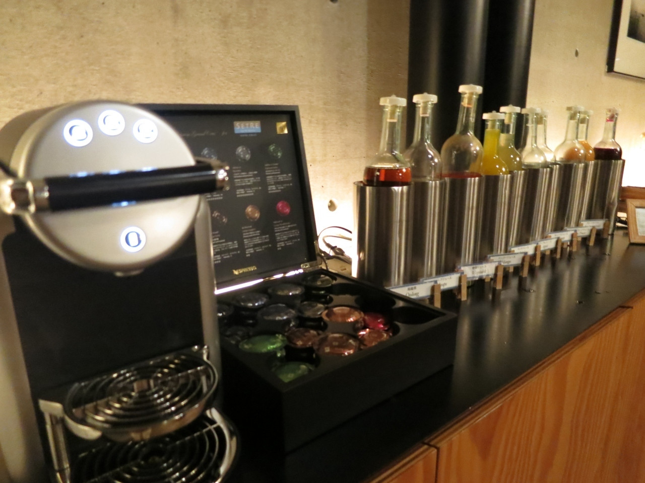 ラウンジは飲み放題！レイクビューなレストランも素敵4772463