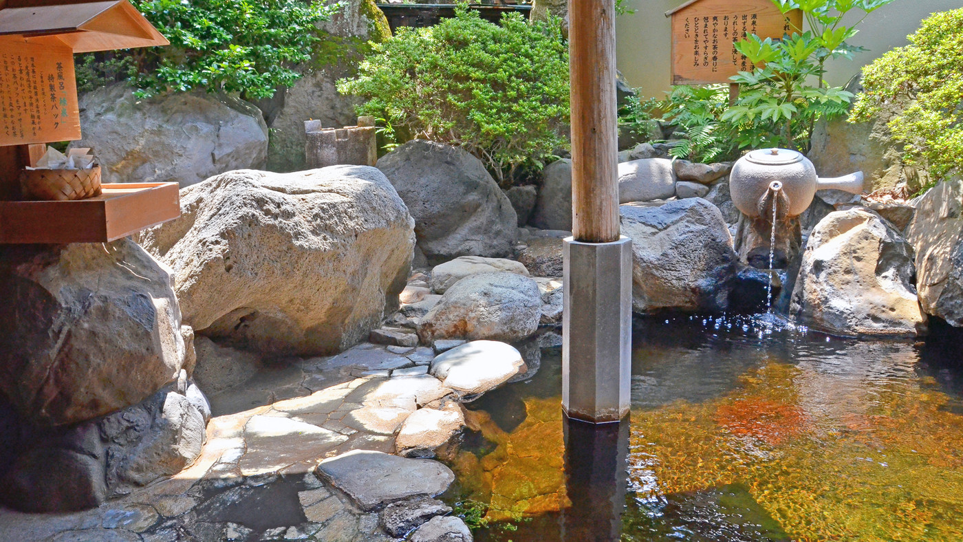 数寄屋造りの純和室に半露天風呂で彼と特別な時間を♡嬉野産のお茶風呂も4005447