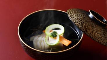 旅館のお食事処 / 23