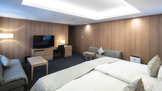 ファミリースイート キングルーム,デュベ 2枚,すりガラス,禁煙