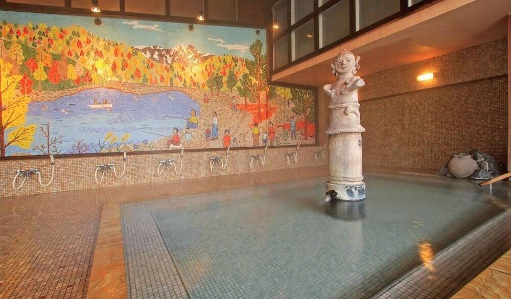 山下清大壁画風呂「はにわ風呂」 / 1