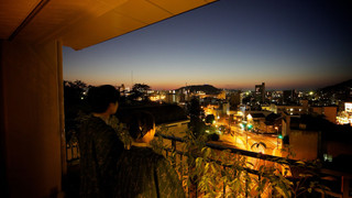 俳句ラウンジスイート (道後温泉引き湯の檜風呂付き) 禁煙 [60㎡]