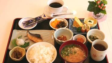 食事・飲み物 / 1