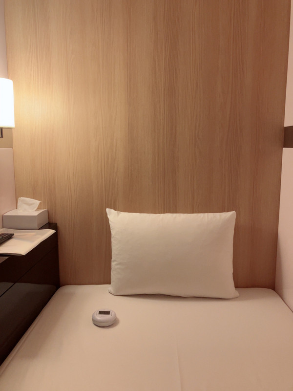 丸いのが振動アラームです