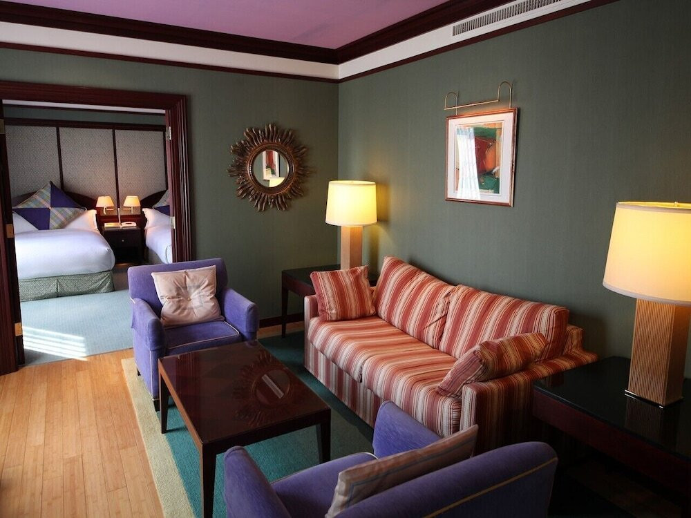 7. エジソンの子孫がデザイン！優雅な「水戸プラザホテル」4244406