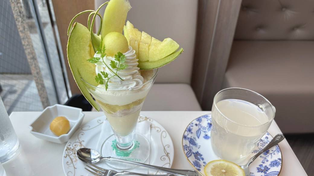 銀座千疋屋のマスクメロンパフェ / 4