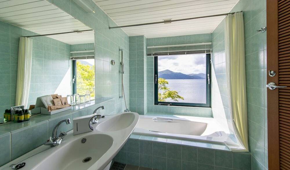 レイクビューダブル / 5